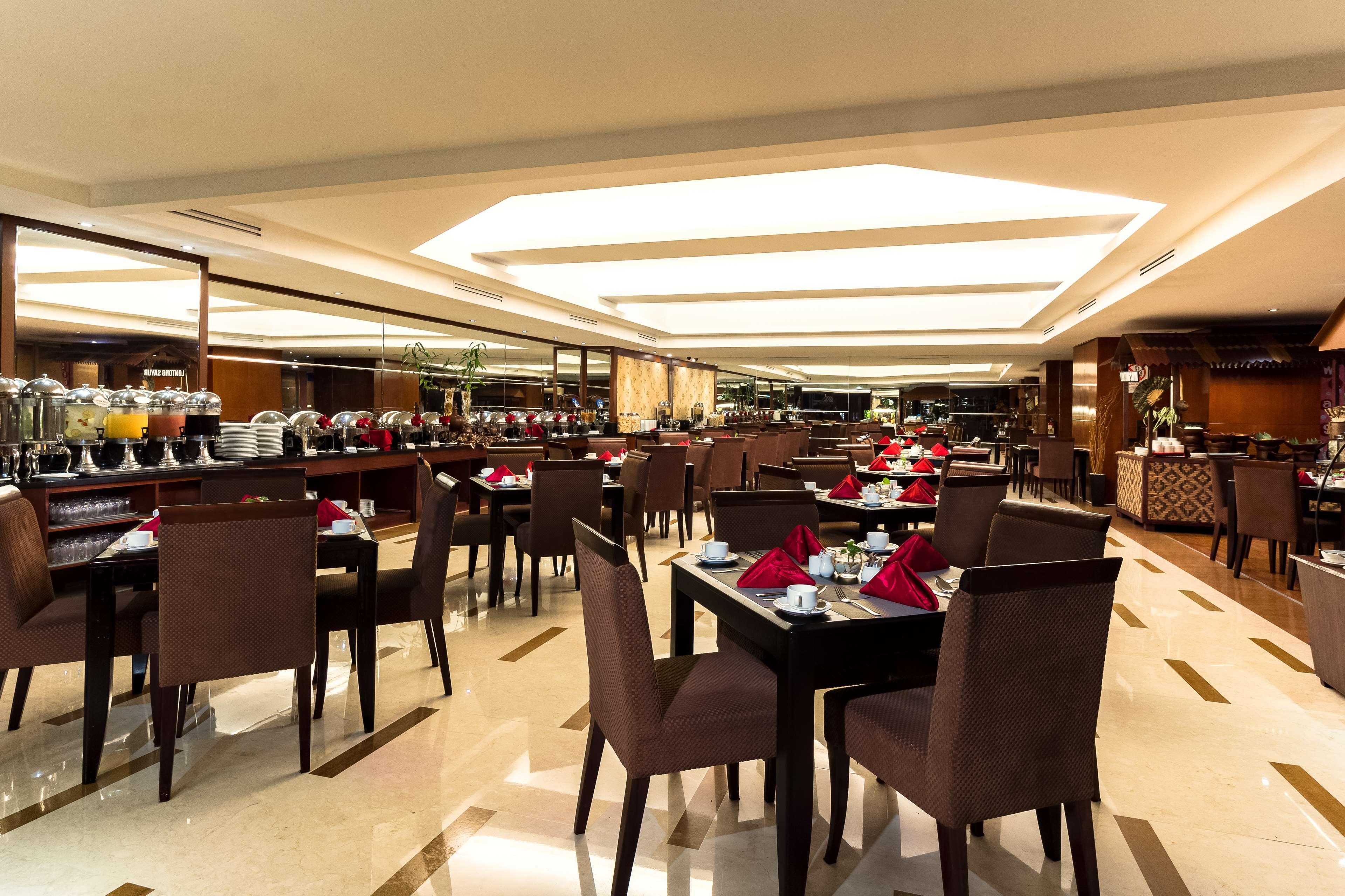 โรงแรมเบสท์เวสเทิร์นแมงกาดัวแอนด์เรสซิเดนท์ จาการ์ตา ภายนอก รูปภาพ